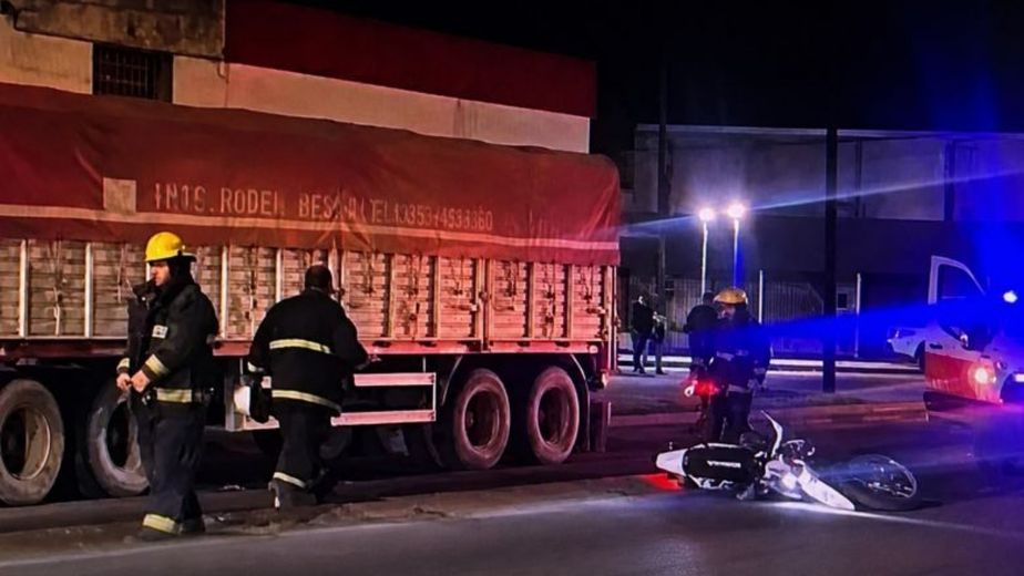 Murió un reconocido médico de Córdoba tras un choque entre un camión y una moto