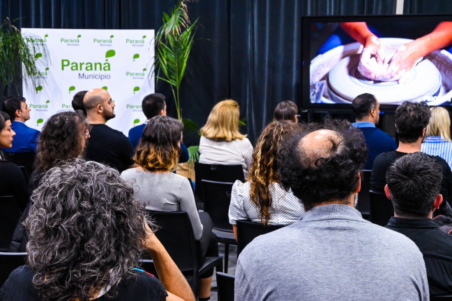 El FEICAC 2026 tendrá reuniones informativas en universidades de Paraná.