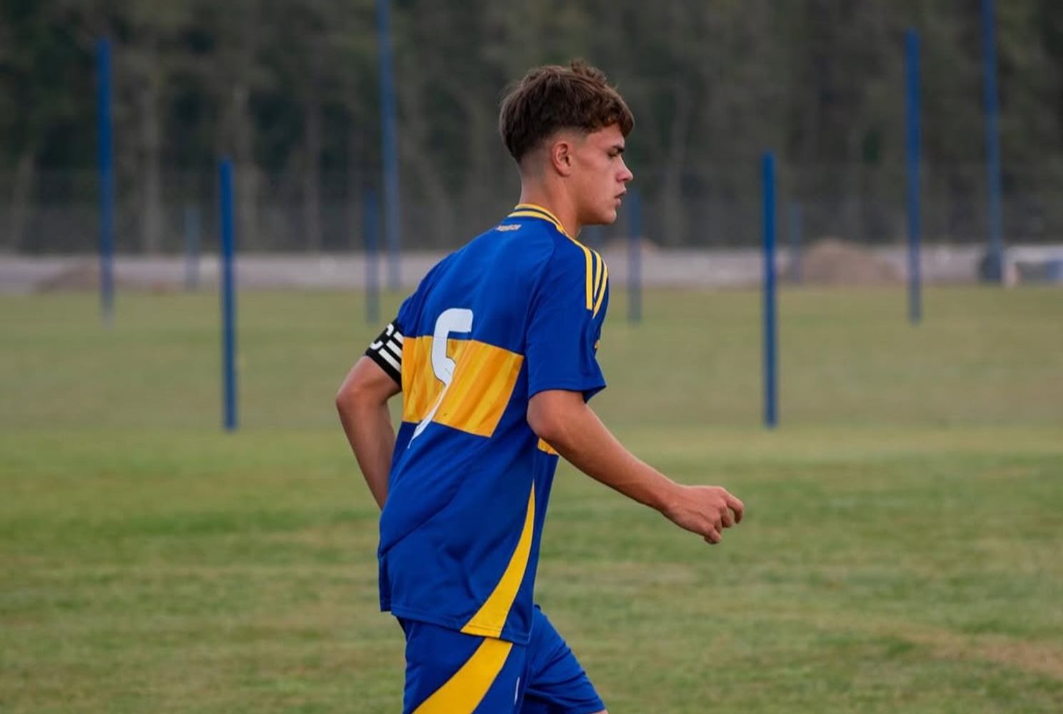 Joaquín Bazzi de Arroyito a las inferiores de Boca Juniors