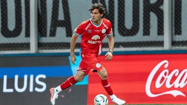 Belgrano juega octavos de final.