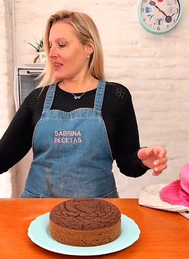 Torta de Chocolinas: cómo hacer un bizcochuelo de chocolate sin huevo y en simples pasos