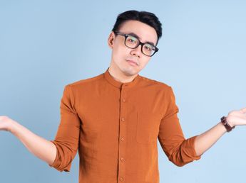8 señales de que no sos tan inteligente como creías, según un experto