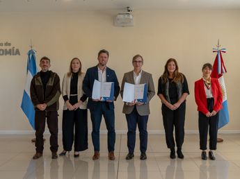 Acuerdo entre Personal y el Gobierno de Córdoba para impulsar el desarrollo de "habilidades digitales" en la provincia