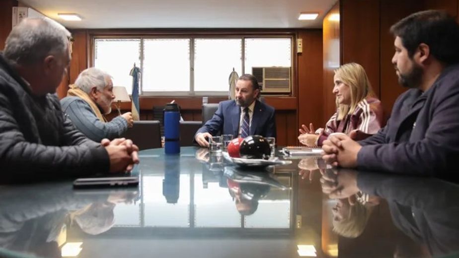 Juri recibió al Padre Marcos Aguirre en el Concejo Deliberante