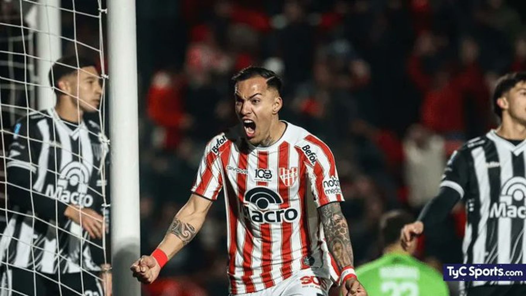 Facundo Suárez, delantero de Instituto.