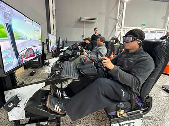 Educación vial: una innovadora experiencia con simuladores y motos llevó los riesgos del tránsito a la práctica