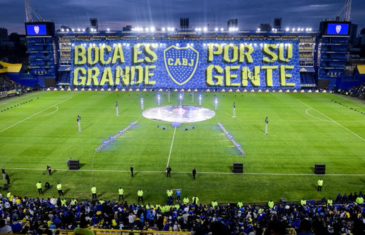 Boca le pone límite a influencers en la Bombonera.