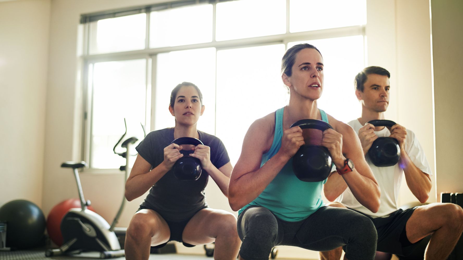 Lo ideal es combinar fuerza y cardio.