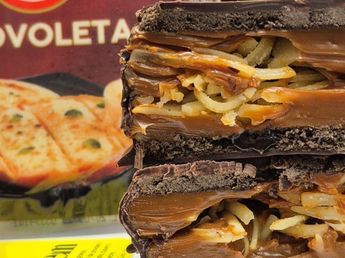 Lanzan un alfajor relleno con provoleta: cómo es por dentro y dónde se consigue