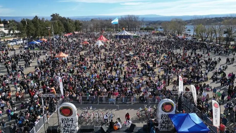 Carlos Paz celebra el Día del Niño con una gran fiesta organizada por el Municipio y toda la comunidad