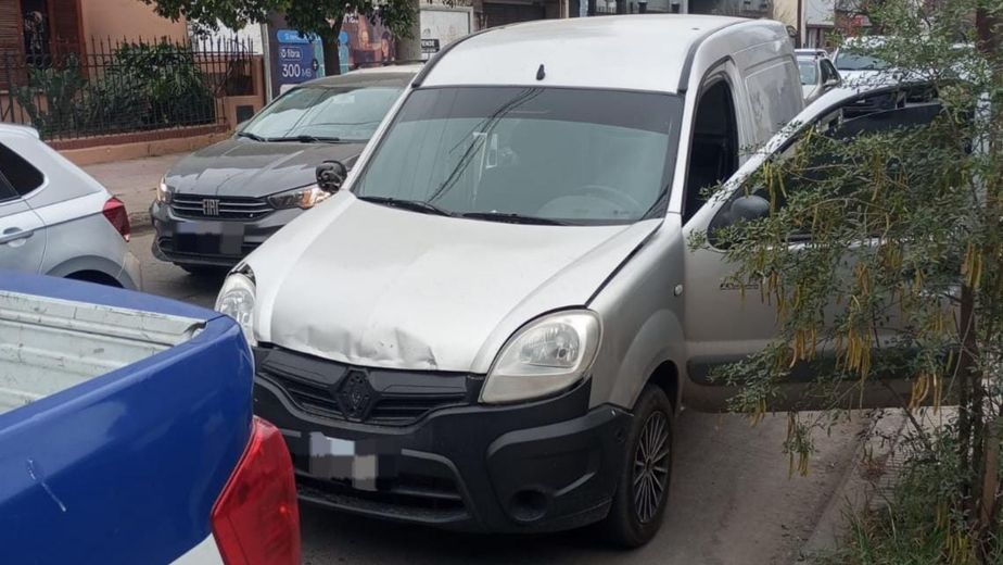 Detuvieron a tres personas por un robo a un auto de alquiler en Córdoba