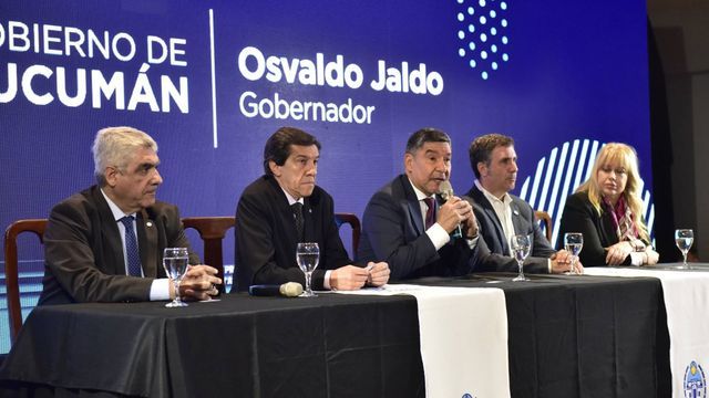 Participaron autoridades nacionales, provinciales, legisladores y representantes del sector sucroalcoholero