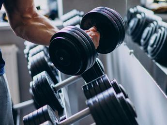 Comencé el gimnasio: ¿Qué tomo, creatina o proteína? I Opina una nutricionista especializada en salud hormonal