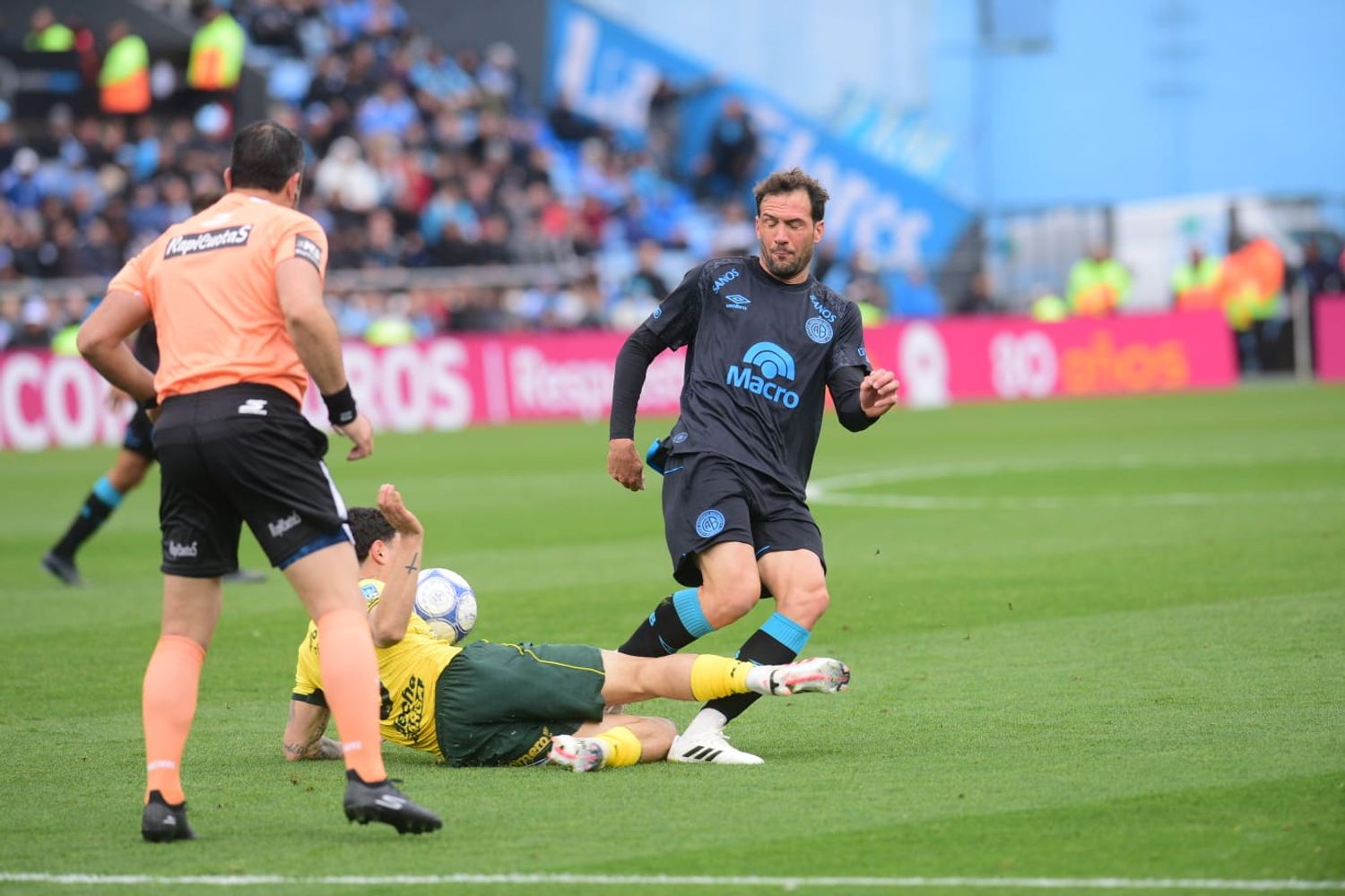 Belgrano recibió a Defensa y Justicia en el Gigante de Alberdi