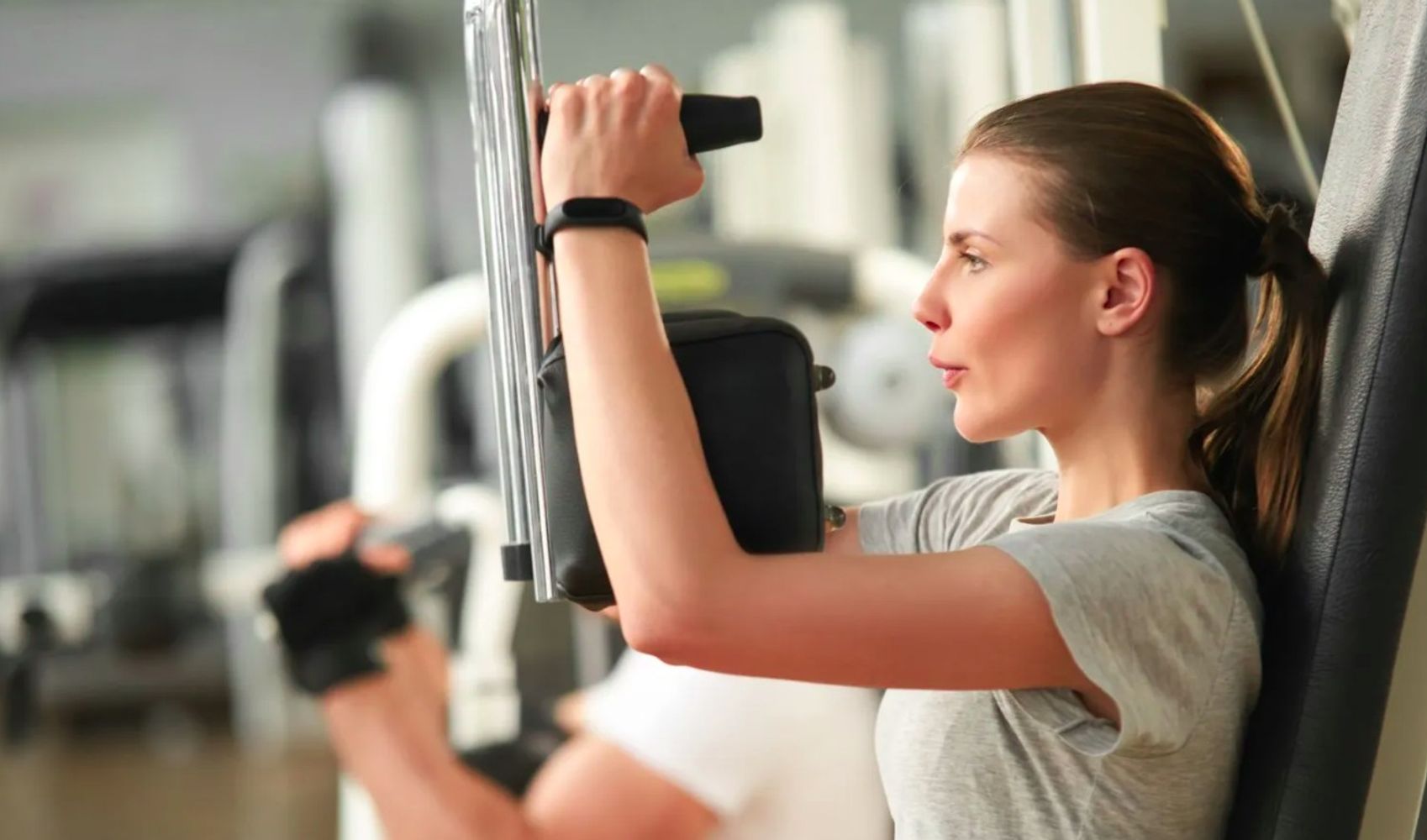 Comencé el gimnasio: ¿Qué tomo, creatina o proteína? I Opina una nutricionista especializada en salud hormonal