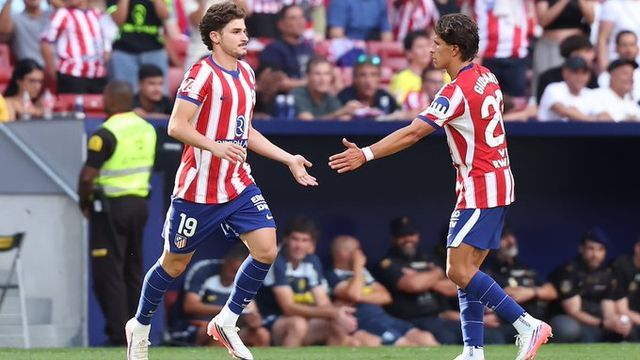 Julián Álvarez, sibado en Atlético de Madrid, tuvo un noble gesto con su primer entrenador.