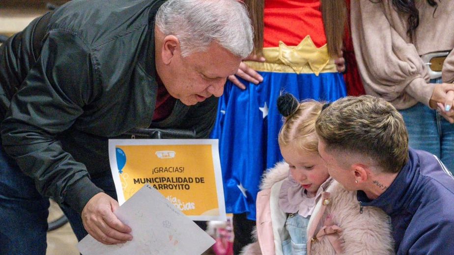 En el Mes de las Infancias, el Municipio de Arroyito entregó por sorteo 27 bicicletas