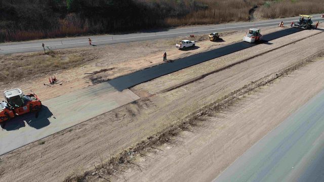 La duplicación de calzada en un tramo de casi 23 kilómetros en la Ruta 34 en Jujuy, beneficiará el transporte terrestre de cargas y pasajeros de la red nacional de caminos que vincula la Argentina con los países del MERCOSUR.