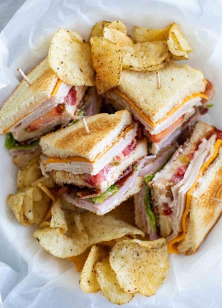 Qué es el "club sándwich" y cómo hacerlo: receta fácil y rápida para resolver el almuerzo o la cena