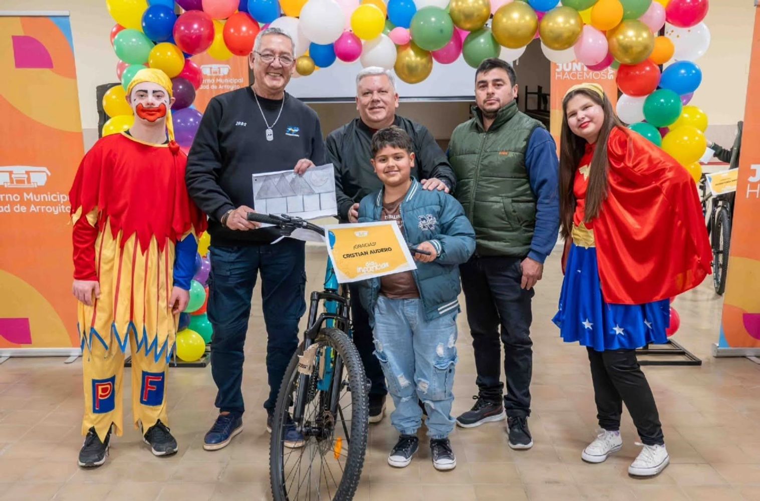 En el Mes de las Infancias el Municipio de Arroyito entregó por sorteo de 27 bicicletas