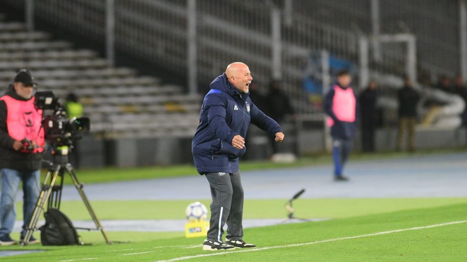 Jorge Sampaoli sigue en la cuerda floja en Talleres: "El equipo juega con cierta angustia"