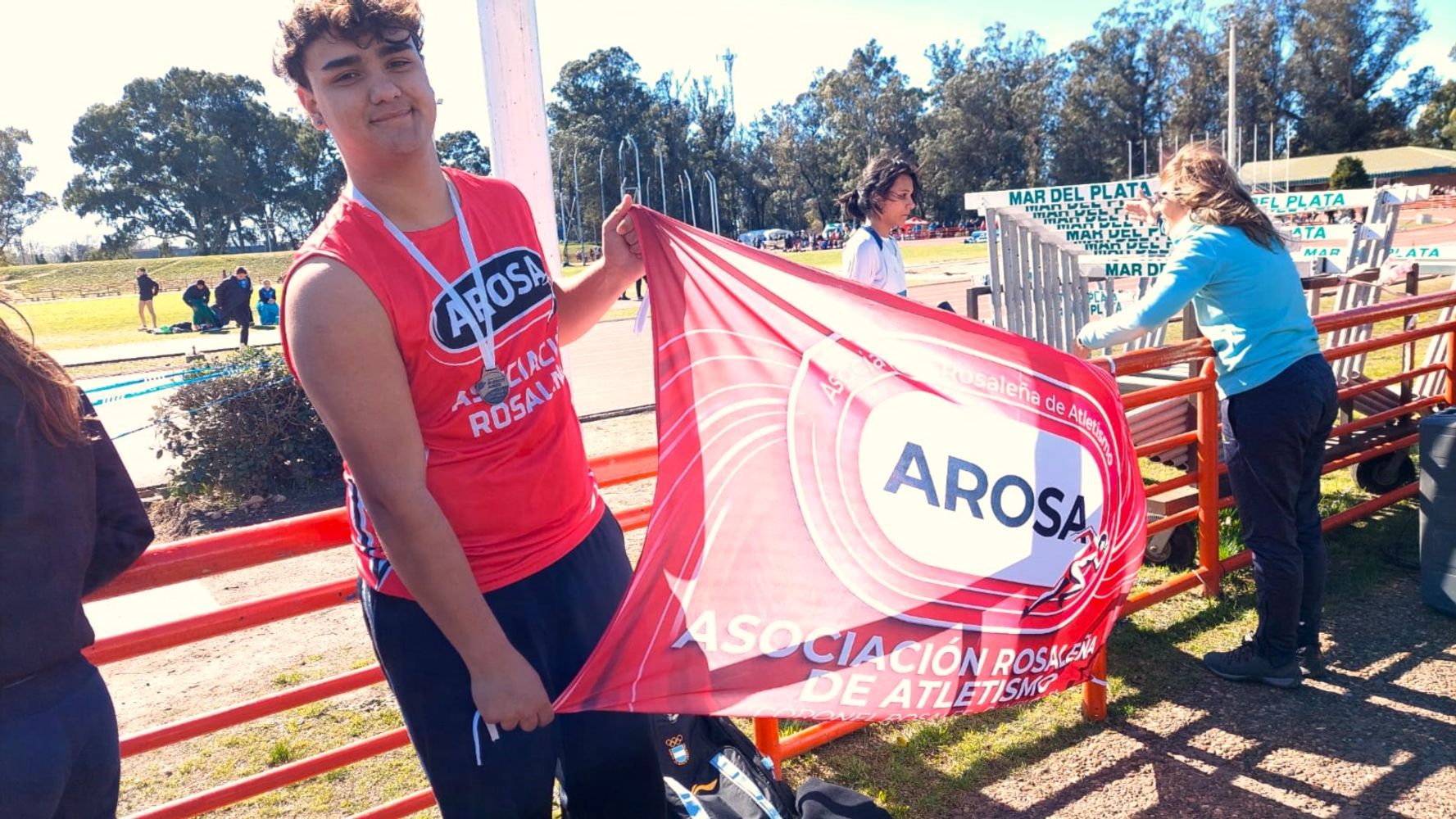 Emanuel Quevin Campeón Provincial U18 de lanzamiento de martillo.
