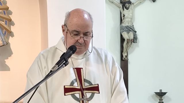 En el 29º Encuentro Nacional de Educadores Católicos, sede NOA, el obispo Fernández alentó a los docentes jujeños a que "contagien la fe con entusiasmo".