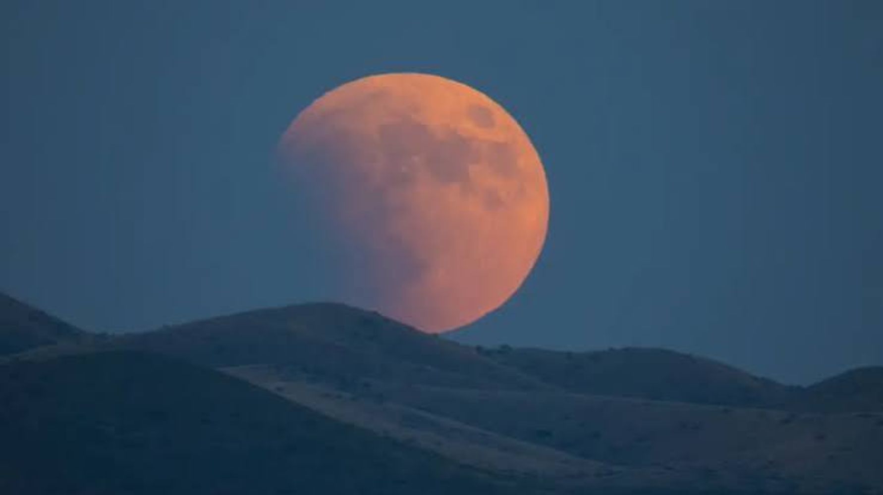 Eclipse lunar.