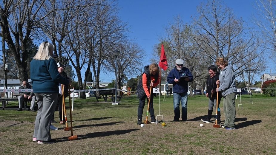 Juegos Departamentales de Adultos Mayores.