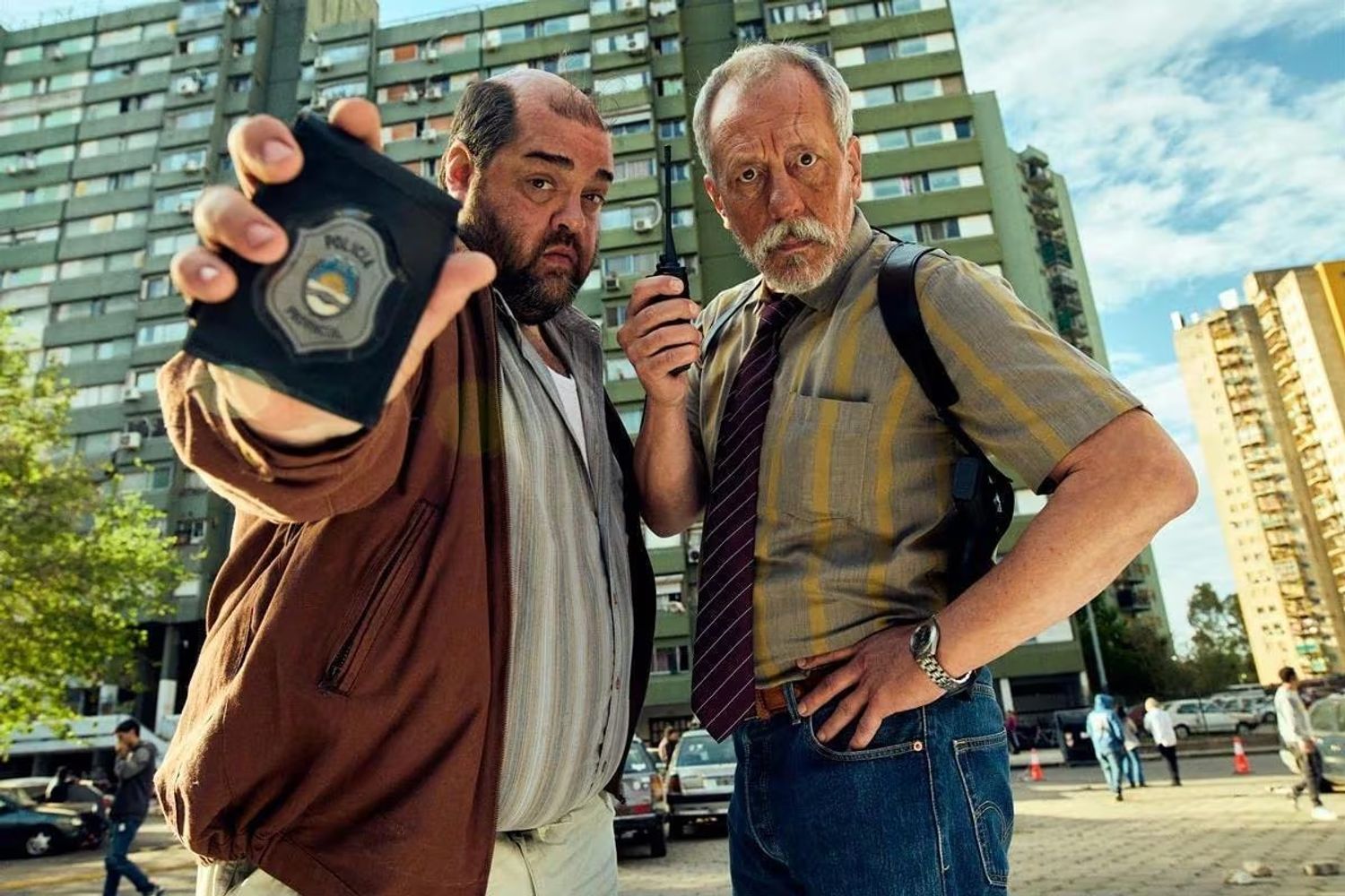 Darío Barassi y Yayo Guridi protagonizan Gutiérrez is mai neim, la nueva serie argentina de Disney+.