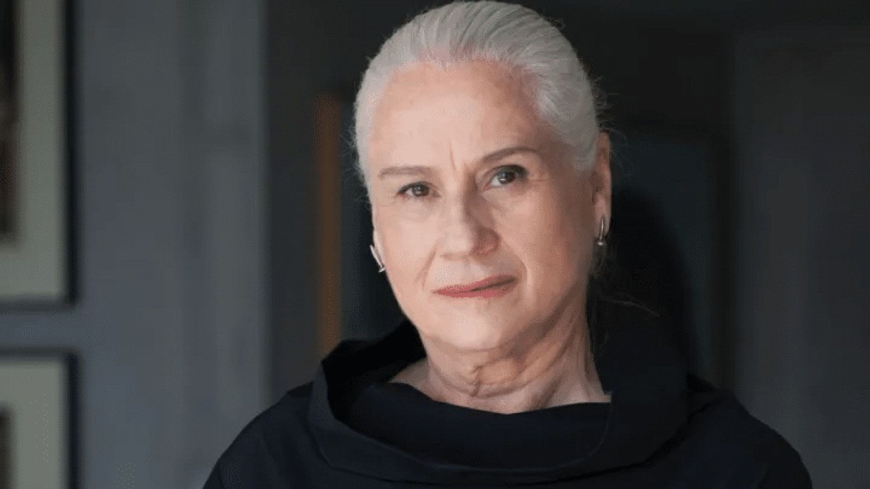 Vera Holtz.