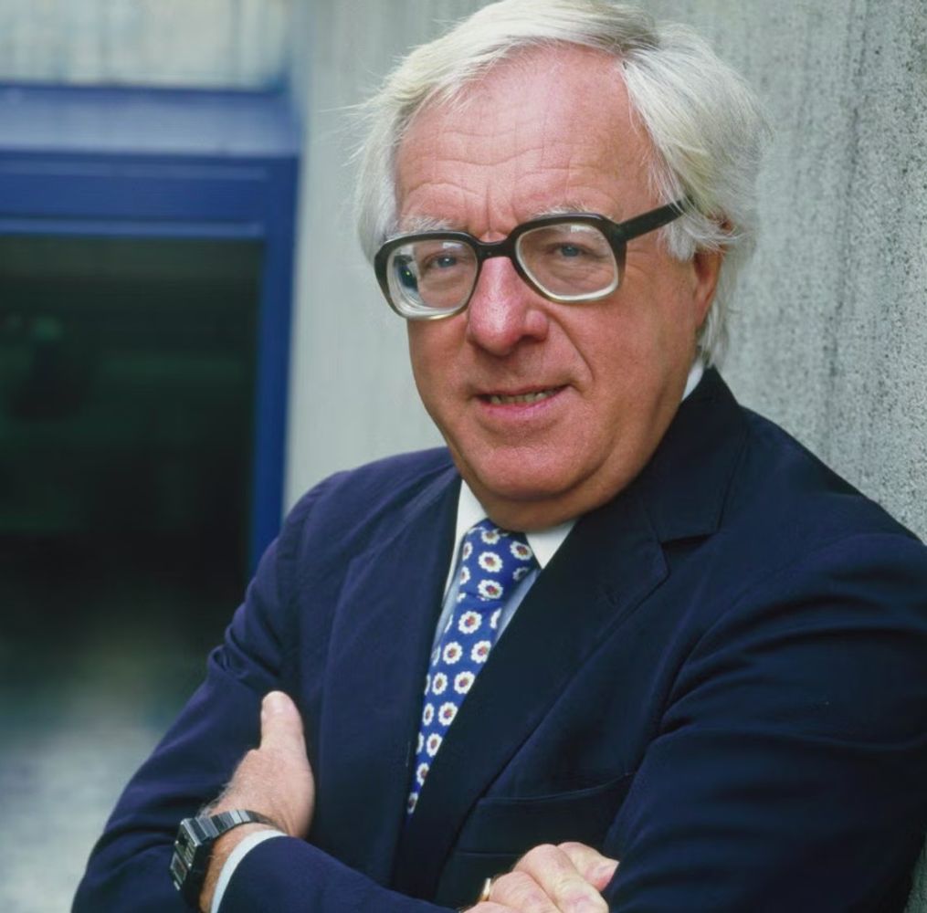 Ray Bradbury, escritor: "Sin bibliotecas, ¿Qué tenemos? Ni pasado ni futuro" y por qué la memoria es tu mejor aliada hoy