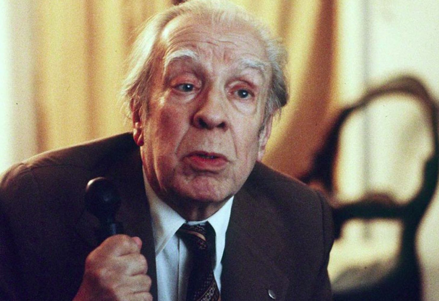 La emotiva reflexión de Jorge Luis Borges, escritor: "La única cosa sin misterio es la felicidad, porque se justifica por sí sola"