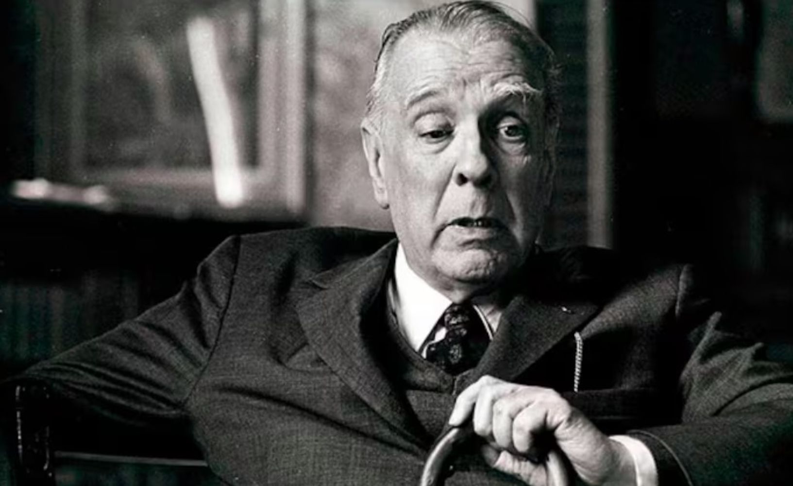 Jorge Luis Borges, escritor: "La felicidad no necesita ser transmutada: la felicidad es su propio fin”