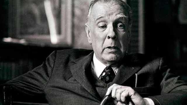 La emotiva reflexión de Jorge Luis Borges, escritor: "La única cosa sin misterio es la felicidad, porque se justifica por sí sola"