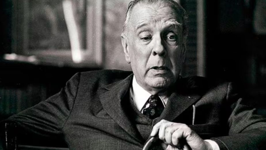 La emotiva reflexión de Jorge Luis Borges, escritor: "La única cosa sin misterio es la felicidad, porque se justifica por sí sola"