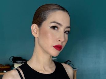 Sofía Gala Castiglione apostó por la sastrería subversiva y dio cátedra de estilo con un look "gothic glam"
