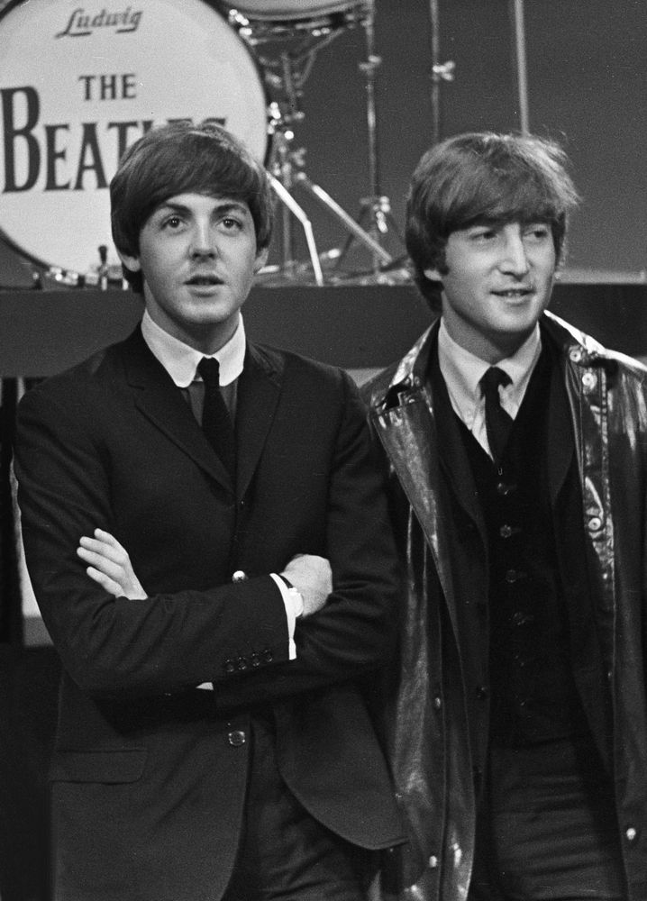 John Lennon, músico: “Paul McCartney dijo que Hey Jude fue escrita para mi hijo Julian, pero yo siempre la he sentido como una canción escrita para mí”