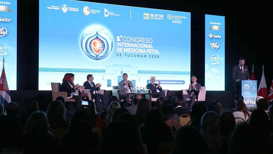 Apertura del Congreso de Medicina Materno Fetal en Tucumán