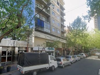 Una turista cayó al vacío del quinto piso de un hotel de Mendoza: investigan en qué circunstancias y su novio quedó detenido
