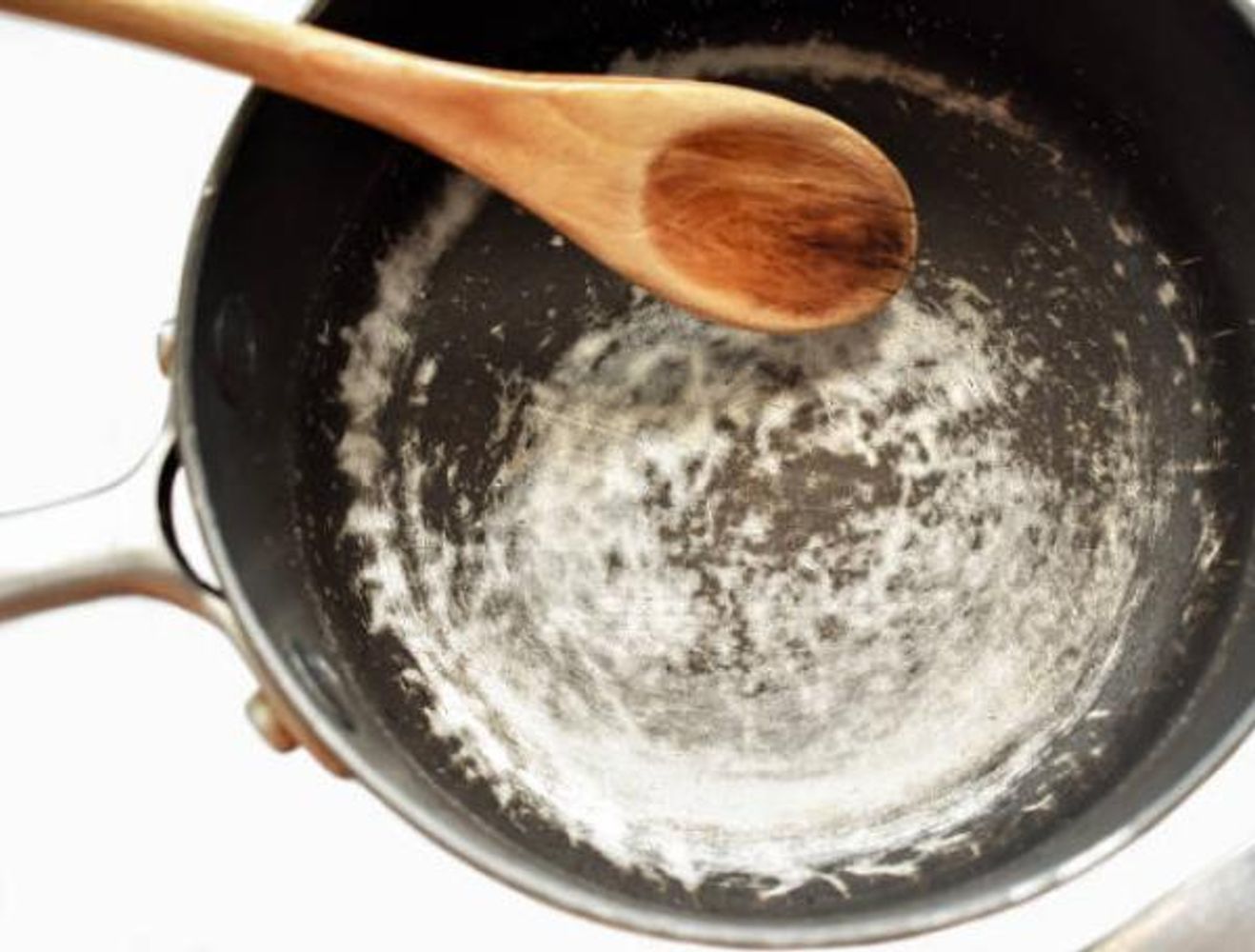Narda Lepes, cocinera: "No tenés que comer teflón. Si las ollas están rayadas, estás comiendo teflón"