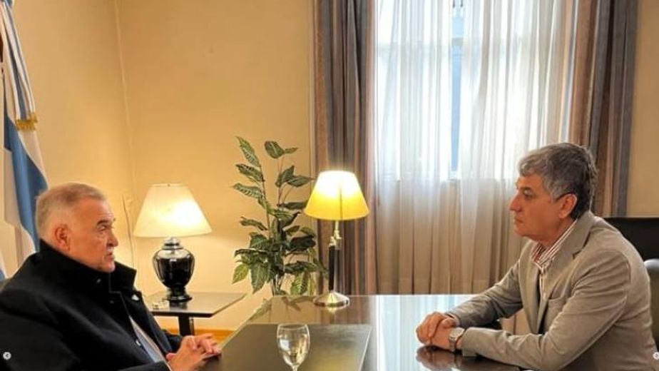 Con mirada social, Jaldo marcó la agenda de la Casa de Tucumán en Buenos Aires