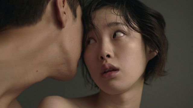 Tecnología, deseo y secretos se mezclan en este thriller coreano para adultos disponible en Netflix