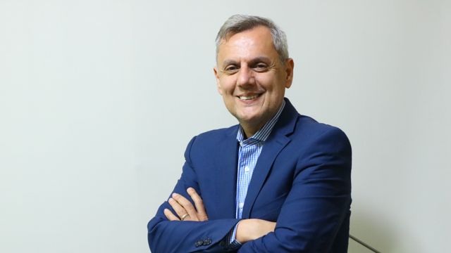 Bernardo Stamateas, psicólogo y autor best seller: "Si te sientes mal todo el tiempo, podrías estar lidiando con ansiedad. Es hora de cambiar esa perspectiva y dejar de ver la realidad como una guerra"
