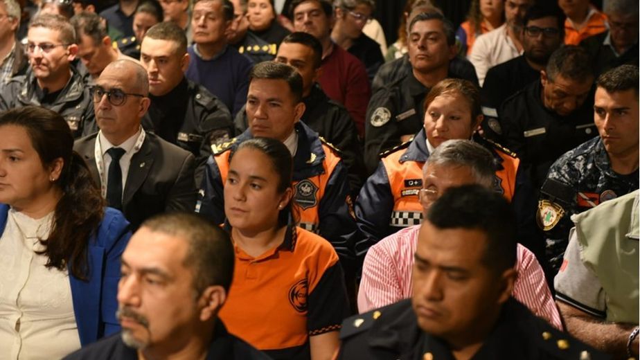 La reunión contó con referentes y personal de distintas fuerzas y organismos.