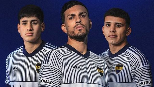 Boca y su nueva camiseta alternativa, inspireada en dos hitos del club.