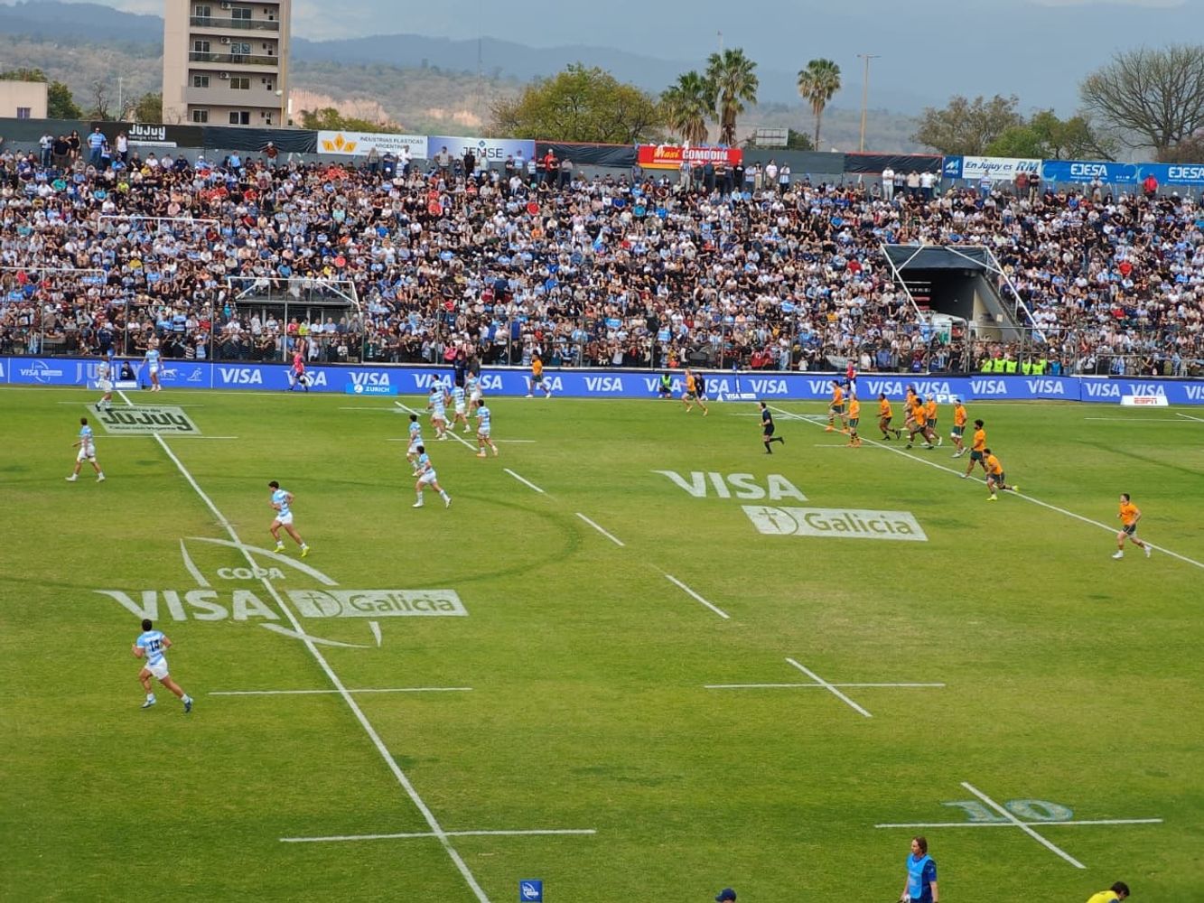 Las tribunas del estadio "23 de Agosto" se vieron repletas de público este sábado, dando espectacular marco a una nueva presentación del seleccionado nacional de rugby en la provincia de Jujuy.