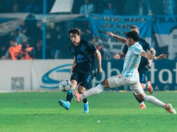 Belgrano empató sin goles ante Atlético, en Tucumán y sigue entre los ocho mejores