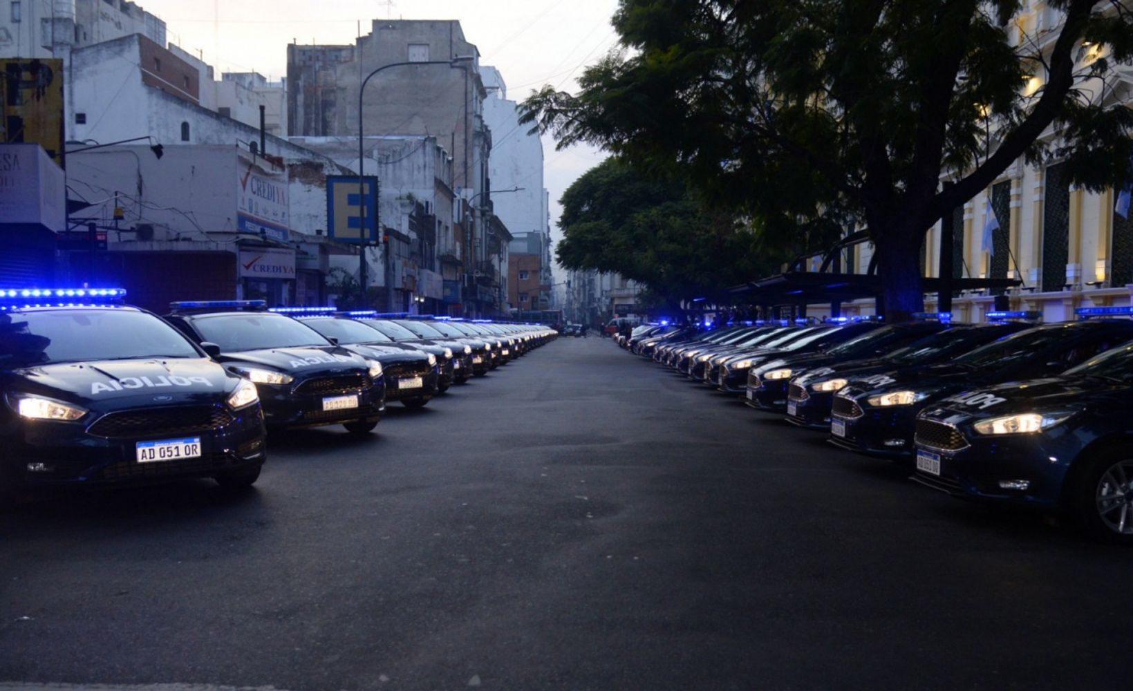 Los sujetos se llevaron 32 millones de pesos.