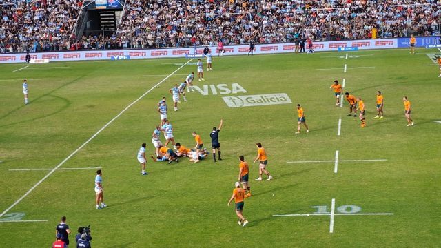 El seleccionado australiano sacó provecho de sus variantes ofensivas y del control en las formaciones fijas para lastimar al local en los momentos oportunos.